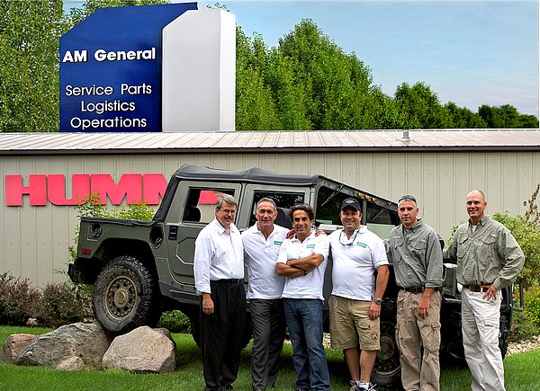 L'quipe  l'origine du Humvee et de son importation